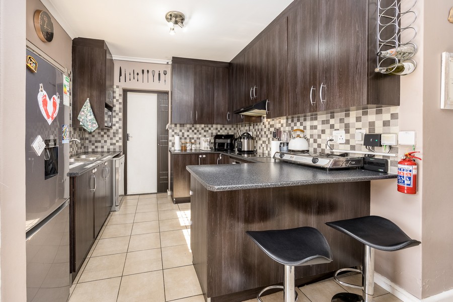 2 Bedroom Property for Sale in Viking Village Western Cape
